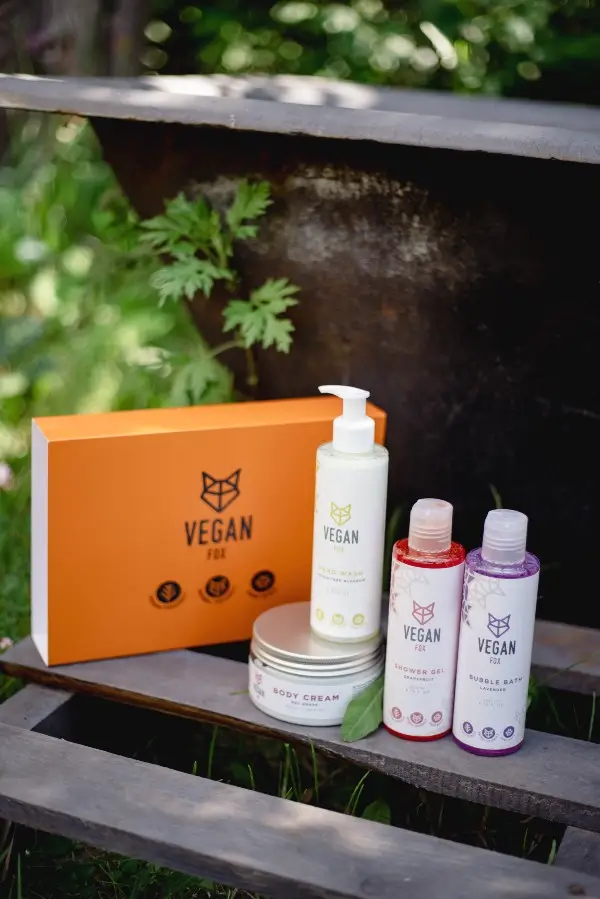 https://www.vfox.lionssolution.com/wp-content/uploads/2022/03/aromatiska-davana-1.webp