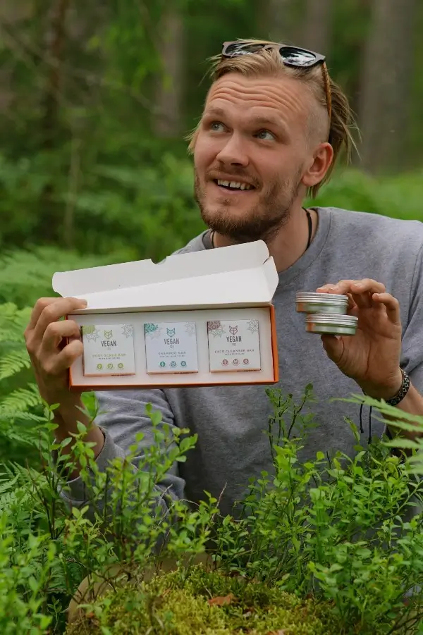 https://www.vfox.lionssolution.com/wp-content/uploads/2023/01/davana-dabas-draugiem-vegan-fox-1.webp