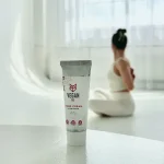 NOURISHING HAND CREAM - small - Image 4